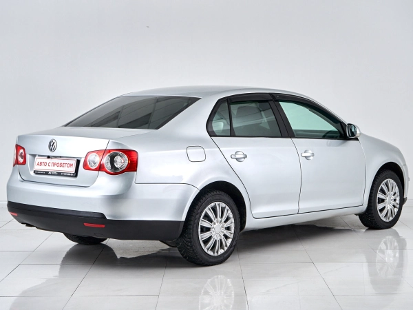 Volkswagen Jetta, V фото №5