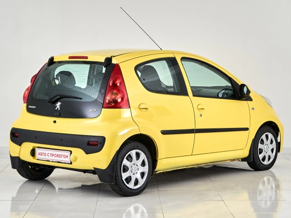 Peugeot 107, I Рестайлинг фото №5