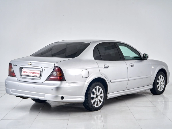 Chevrolet Evanda, I фото №5