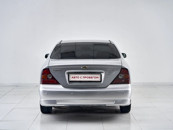 Chevrolet Evanda, I фото №6
