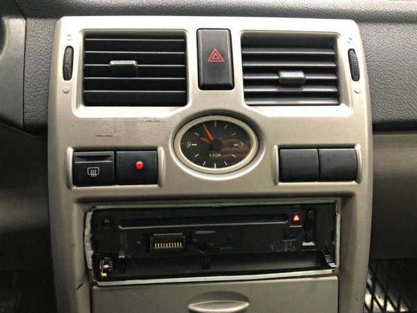 Lada (ВАЗ) Priora, I фото №12