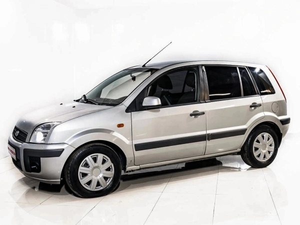 Ford Fusion, I Рестайлинг фото №1