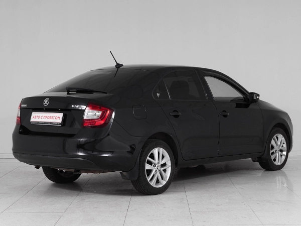 Skoda Rapid, I Рестайлинг фото №6