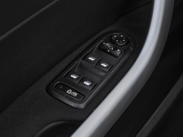 Peugeot 308, I фото №11