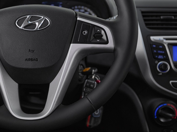 Hyundai Solaris, I фото №12