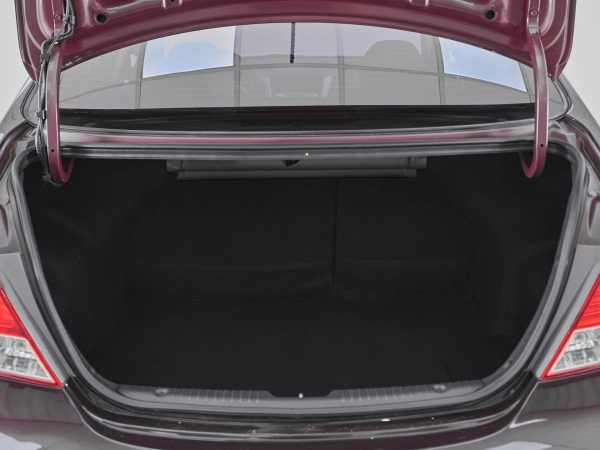 Hyundai Solaris, I фото №17