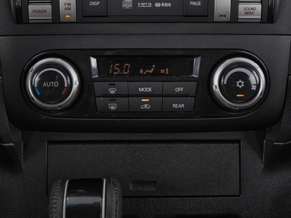 Mitsubishi Pajero, IV Рестайлинг 1 фото №17