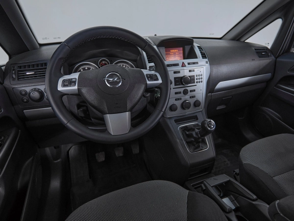 Opel Zafira, B Рестайлинг фото №7