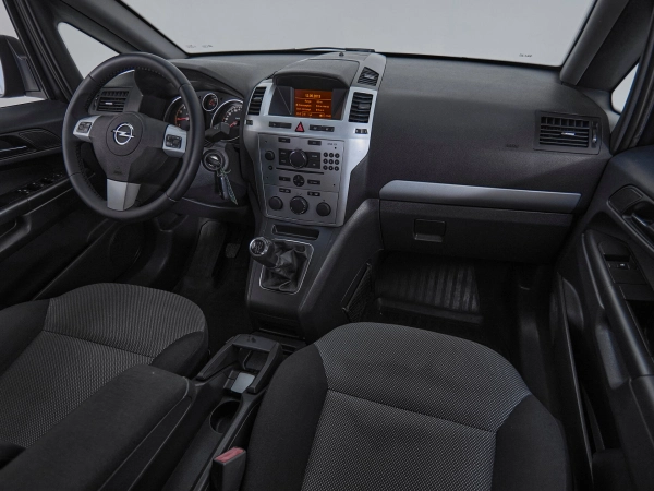 Opel Zafira, B Рестайлинг фото №9