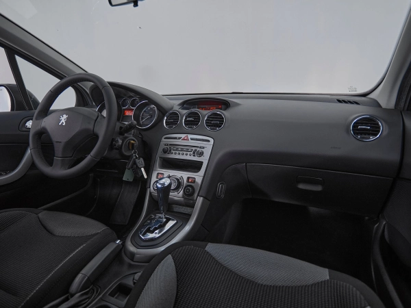 Peugeot 308, I фото №9
