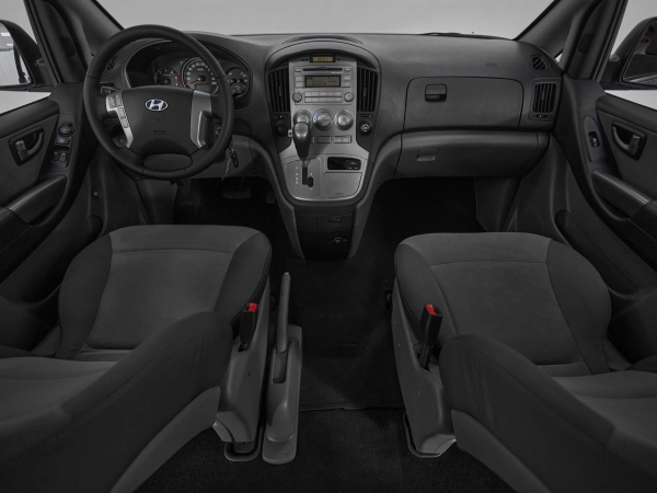 Hyundai H-1, II фото №8
