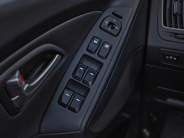 Hyundai ix35, I фото №14