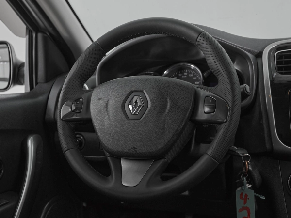 Renault Sandero, II фото №10
