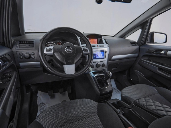 Opel Zafira, C фото №7
