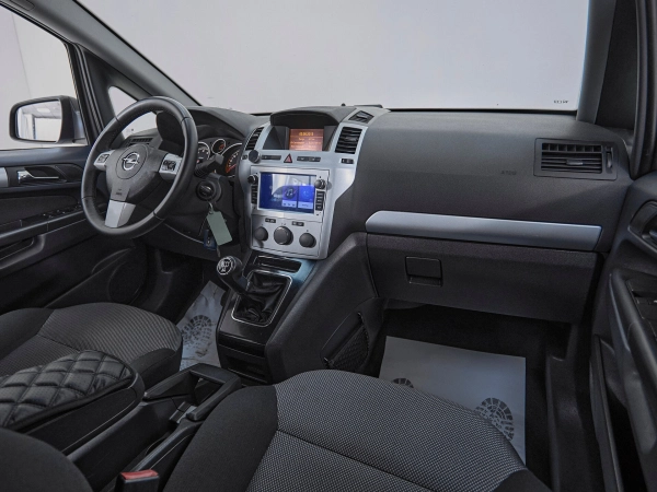Opel Zafira, C фото №9