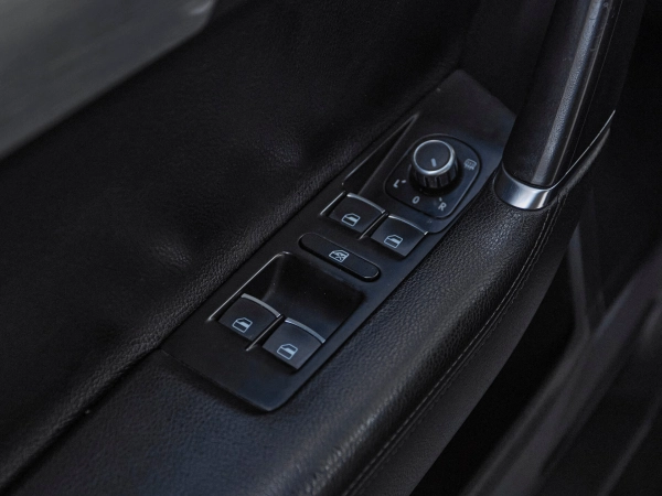 Volkswagen Passat, B7 фото №12