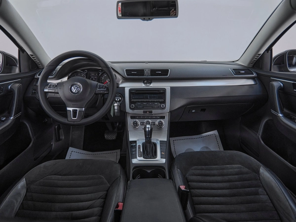 Volkswagen Passat, B7 фото №7