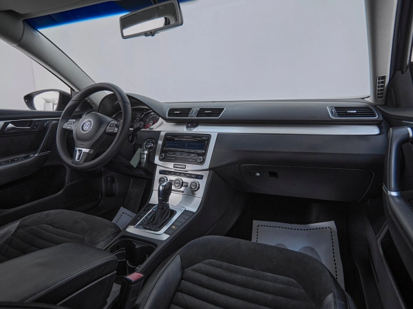 Volkswagen Passat, B7 фото №8