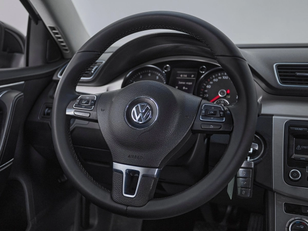 Volkswagen Passat, B7 фото №9