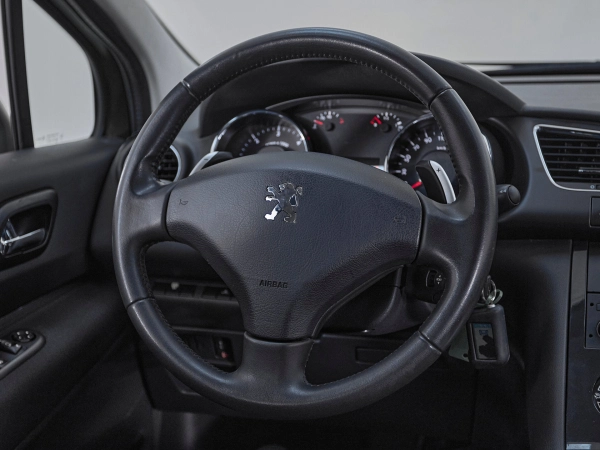 Peugeot 3008, I фото №10
