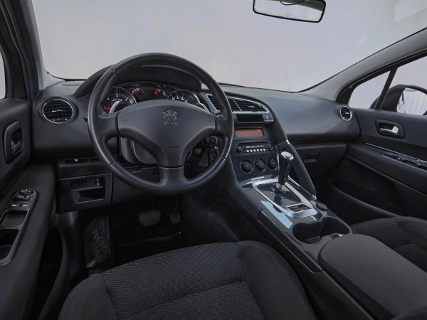 Peugeot 3008, I фото №7