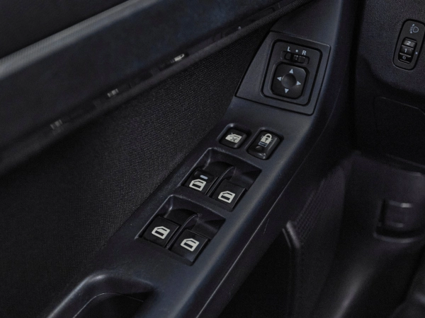 Mitsubishi Lancer, X фото №10