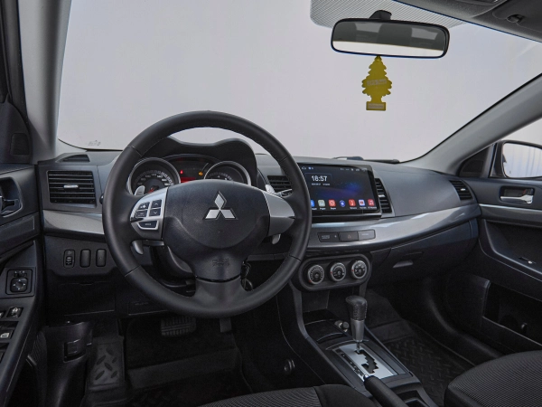 Mitsubishi Lancer, X фото №7