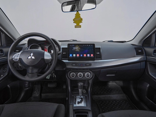 Mitsubishi Lancer, X фото №8