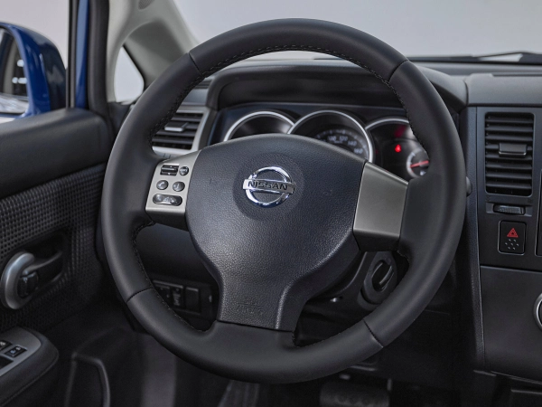 Nissan Tiida, I Рестайлинг фото №10