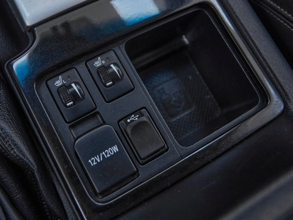 Toyota Land Cruiser Prado, 150 Series Рестайлинг 1 фото №20