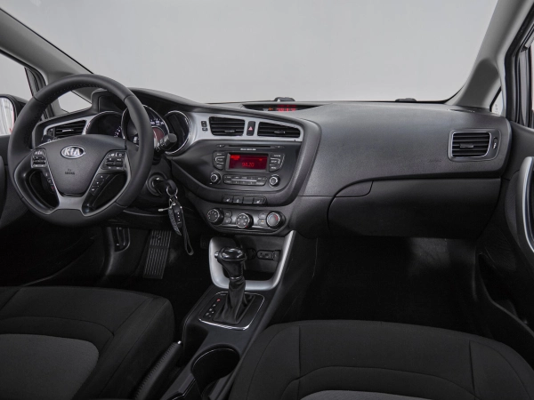 Kia Ceed, II фото №9
