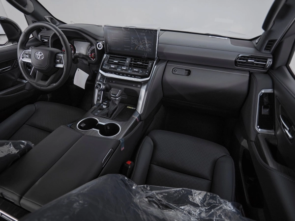 Toyota Land Cruiser, 300 Series фото №10