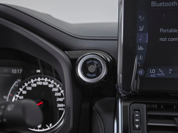 Toyota Land Cruiser, 300 Series фото №18