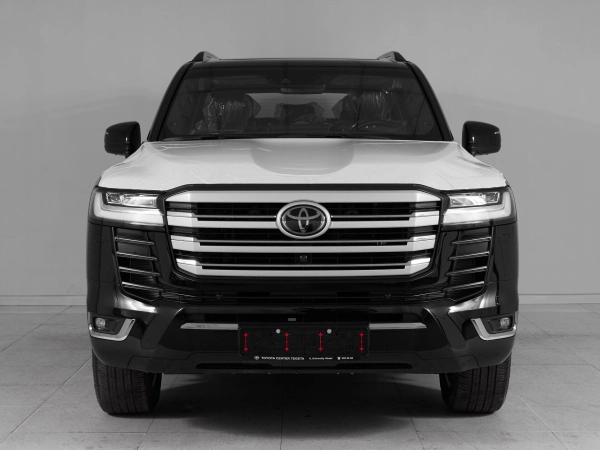 Toyota Land Cruiser, 300 Series фото №2