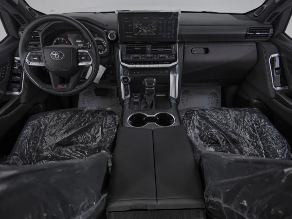 Toyota Land Cruiser, 300 Series фото №9