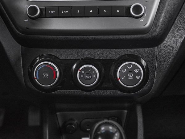 Kia Rio, III Рестайлинг фото №16