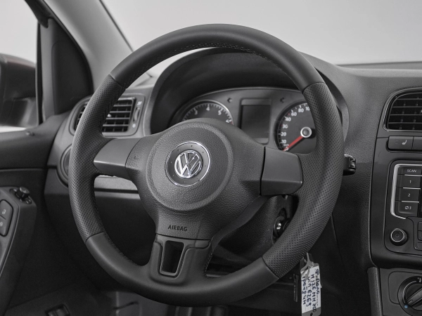 Volkswagen Polo, V Рестайлинг фото №10