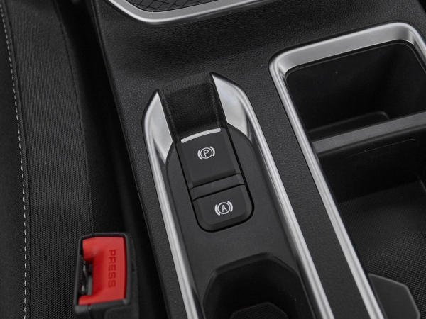 Haval M6, II фото №17