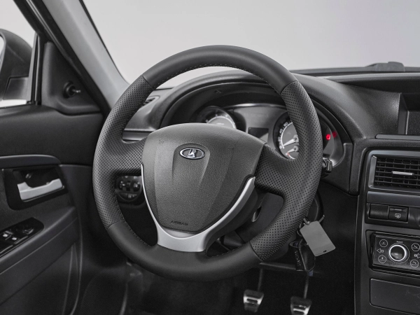Lada (ВАЗ) Priora, I Рестайлинг фото №10