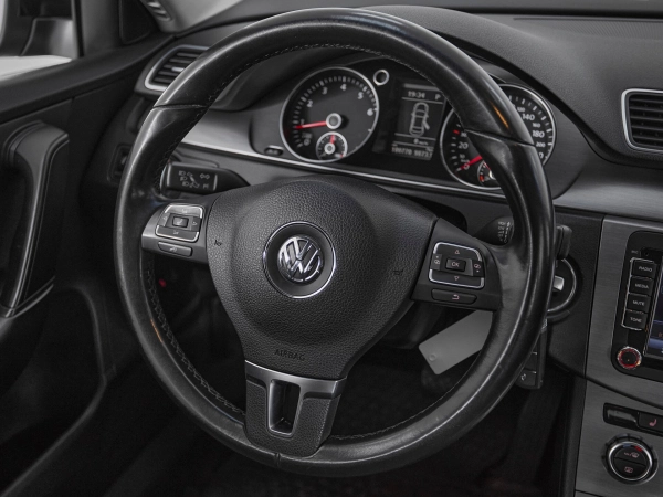 Volkswagen Passat, B7 фото №10