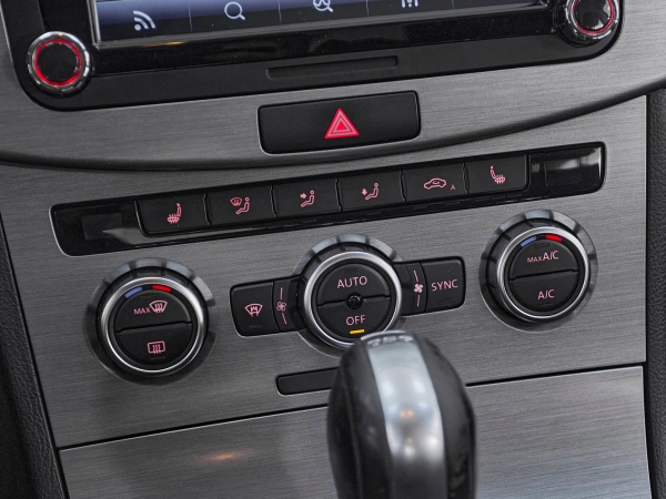 Volkswagen Passat, B7 фото №13