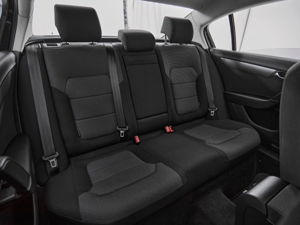 Volkswagen Passat, B7 фото №15