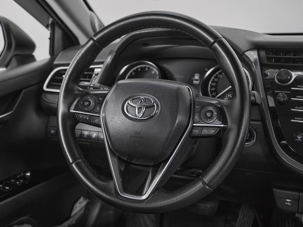 Toyota Camry, VIII (XV70) фото №10