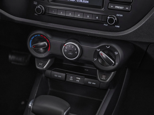 Kia Rio, IV Рестайлинг фото №14