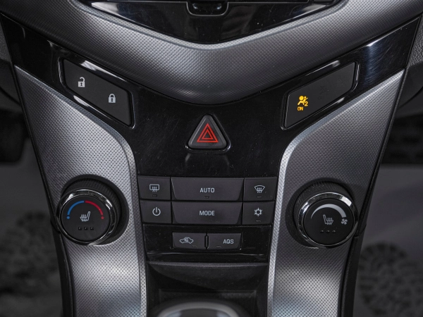 Chevrolet Cruze, I фото №14
