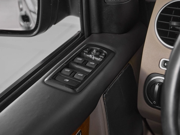 Land Rover Discovery, IV фото №11