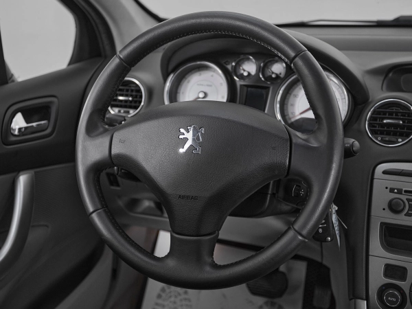 Peugeot 308, I фото №10