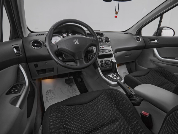 Peugeot 308, I фото №8