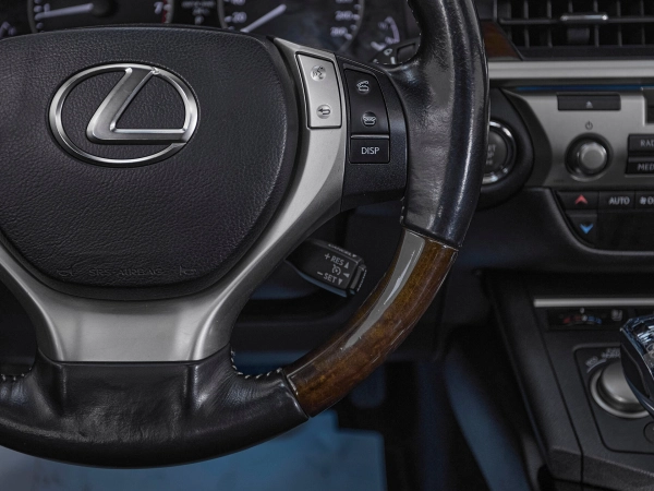 Lexus ES, VI фото №12