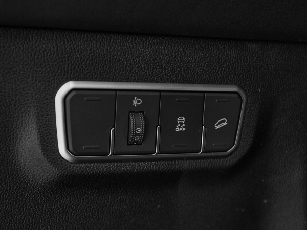 Haval M6, II фото №13